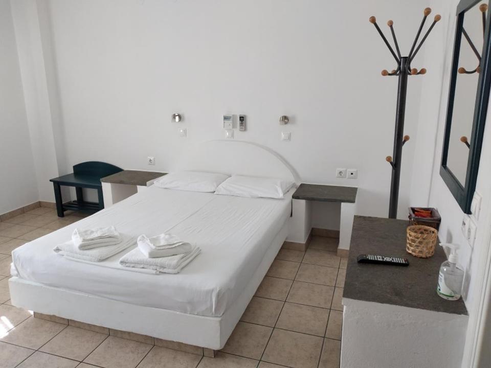 Studios Margarita Platis Gialos  ภายนอก รูปภาพ